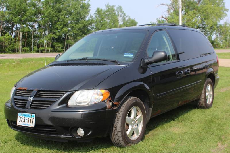 2006 Dodge Grand Caravan SXT  -Stow N Go-