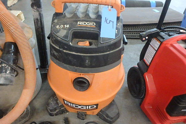 lot 5 image: Ridgid Vac