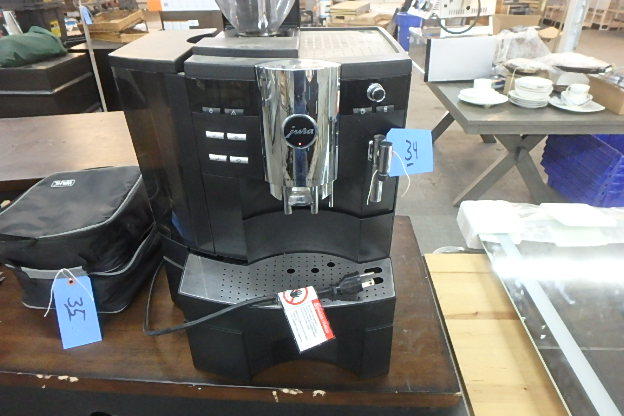 lot 34 image: Jura Impresa Xs90 One Touch