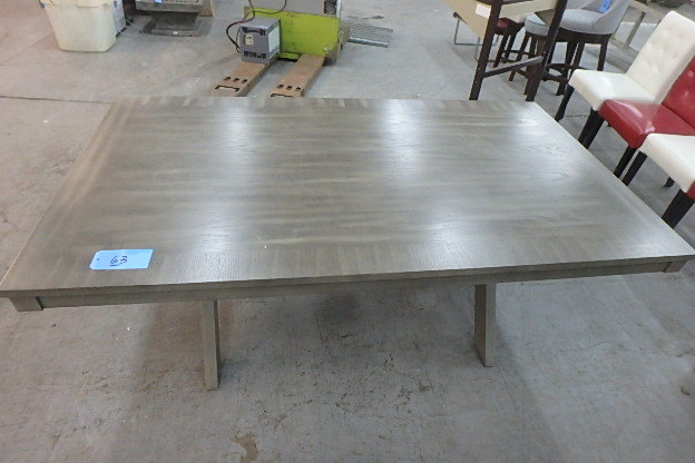 lot 63 image: Fancy Picnic Table