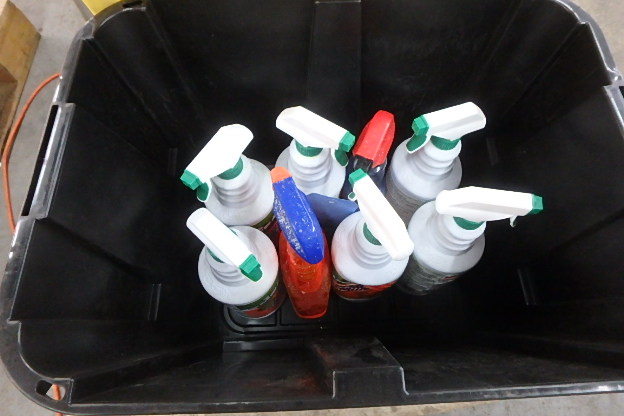 lot 81 image: Bucket of CleanerDe-greaser