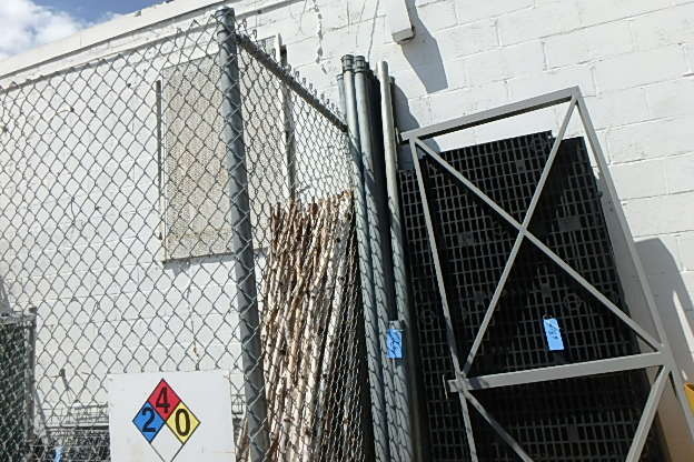 lot 168 image: Lot of Large Fence Pipe