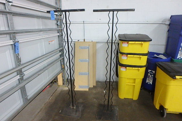 lot 202 image: Pair of Unusual Metal Stands