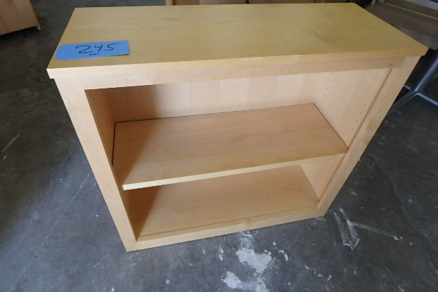 lot 245 image: Room and Board Maple