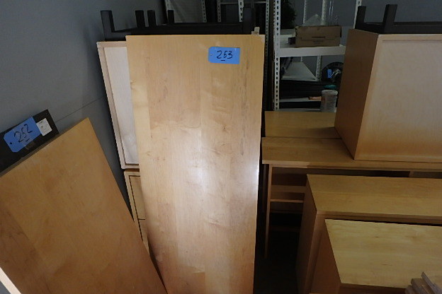 Room And Board Maple Parsons Desk Farmers Market Annex K Bid