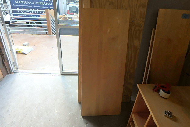 lot 254 image: Room and Board Maple Parsons Desk
