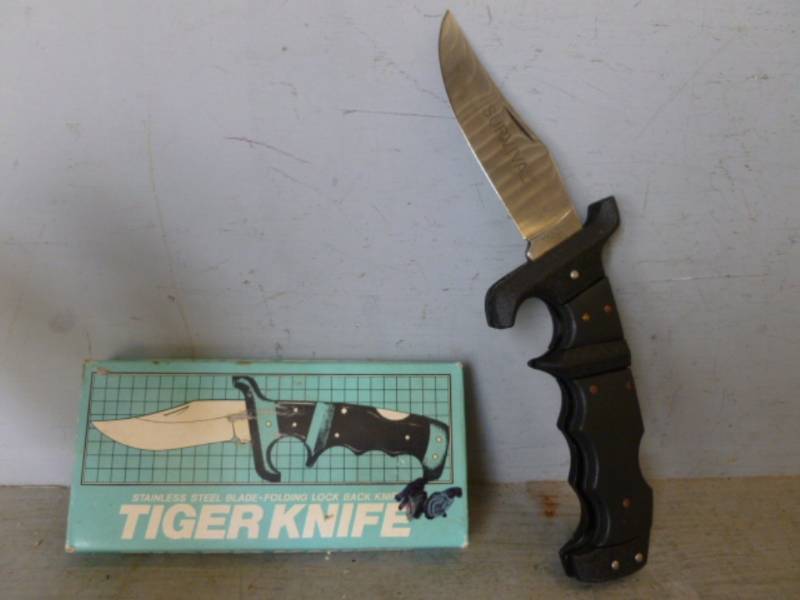 Collector Knife