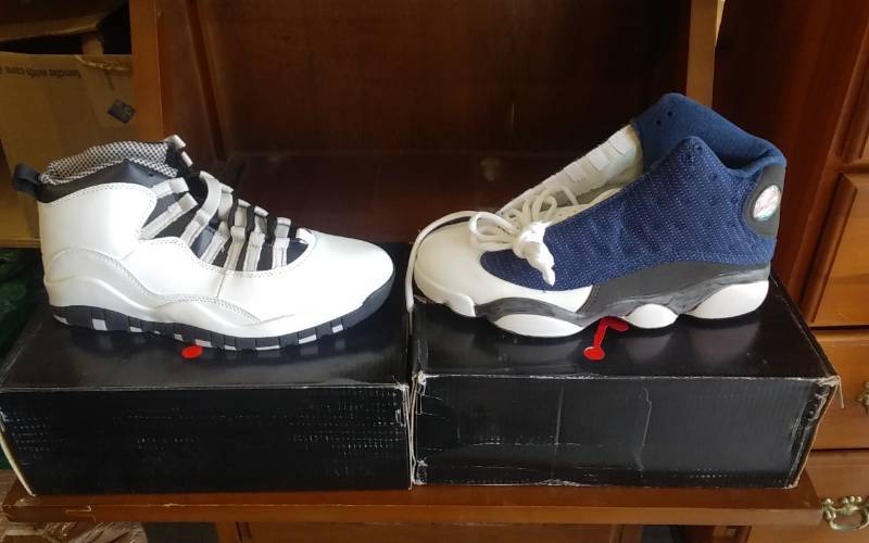 lot 2 image: 2 Pair Shoes Size 7 NEW