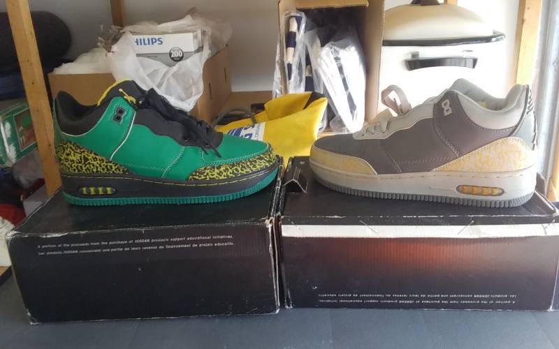 lot 4 image: 2 Pair Shoes Size 7 NEW