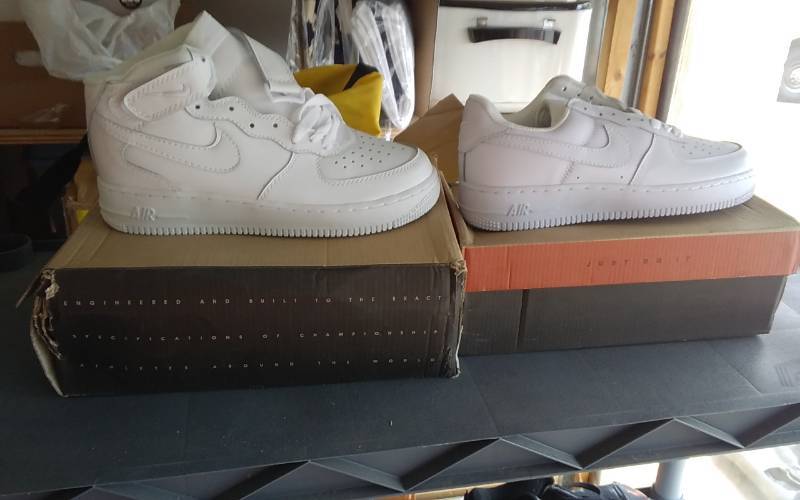 lot 9 image: 2 Pair Shoes Size 7 12 NEW