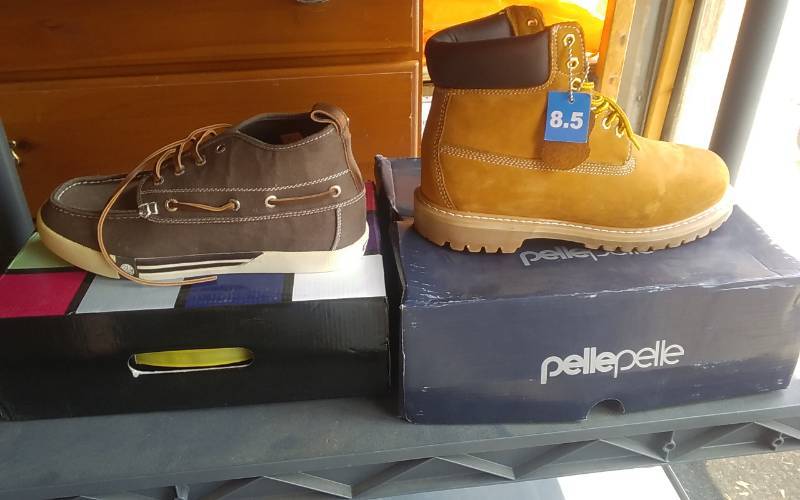 lot 21 image: 2 Pair Shoes Size 8 12 NEW