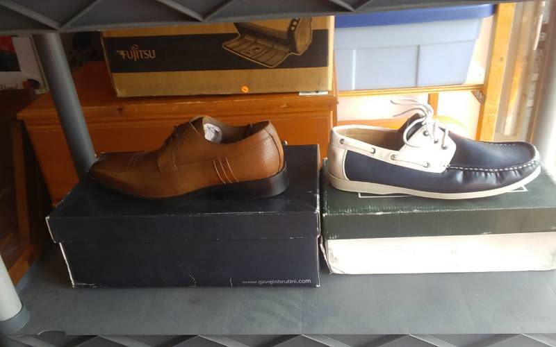 lot 23 image: 2 Pair Shoes Size 9 & 9 12 NEW