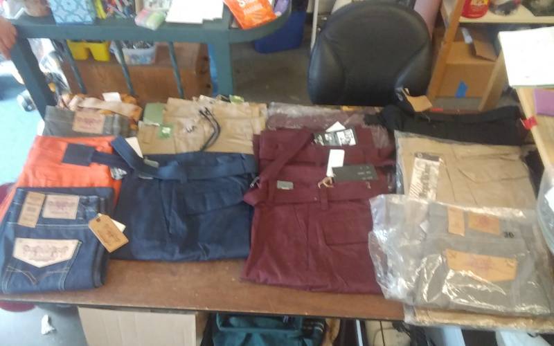 lot 47 image: 6 Pair PantsJeans, 7 Pair Shorts (Waist 36)