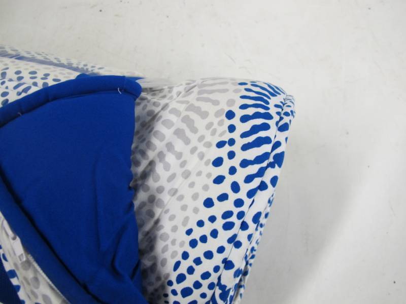 lot 108 image: Novaform Roll Out Memory Foam Lounger, Twin Size, 2-Inch Thick Portable - Delhi Design - NO Packaging