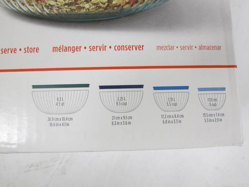 lot 212 image: Pyrex Glass Mixing Bowl 4 Piece Set 1119590 - 4 Bowls w Lids