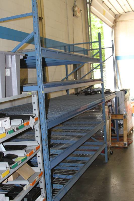 lot 2 image: Heavy Duty Tenneco Pallet Racking  Bulk Storage  Industrial Warehouse Shelving with Wire Decking