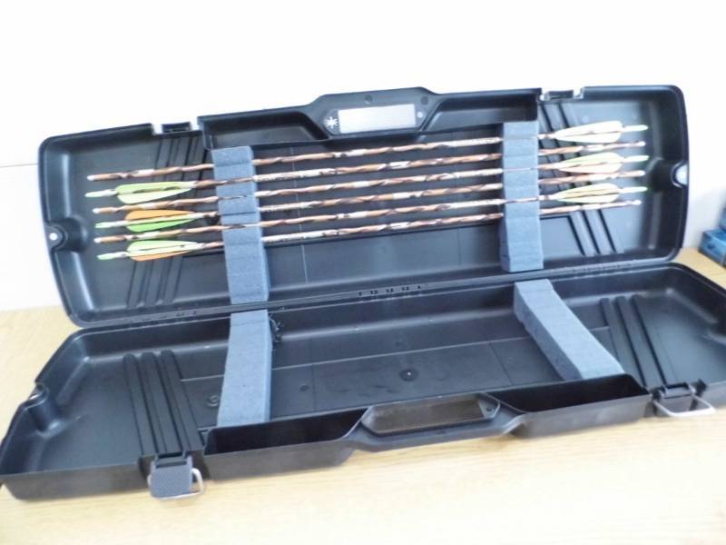 Bow Case w Easton Arrows