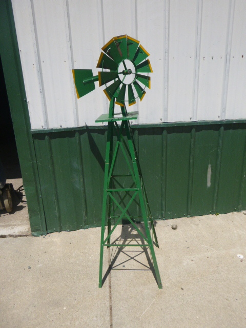 lot 7 image: Decorative Windmill