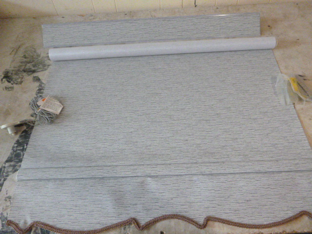 lot 35 image: Bali Roller Shade (New)
