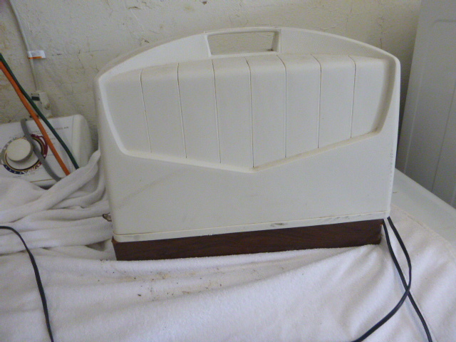 lot 63 image: Vintage New Hope Sewing Machine