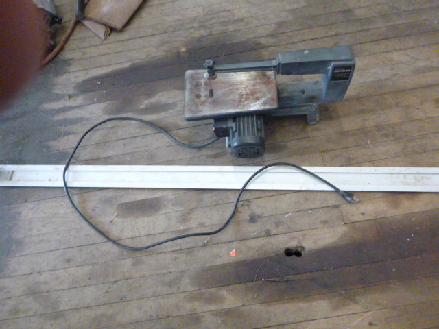 lot 88 image: Craftsman Scroll Saw