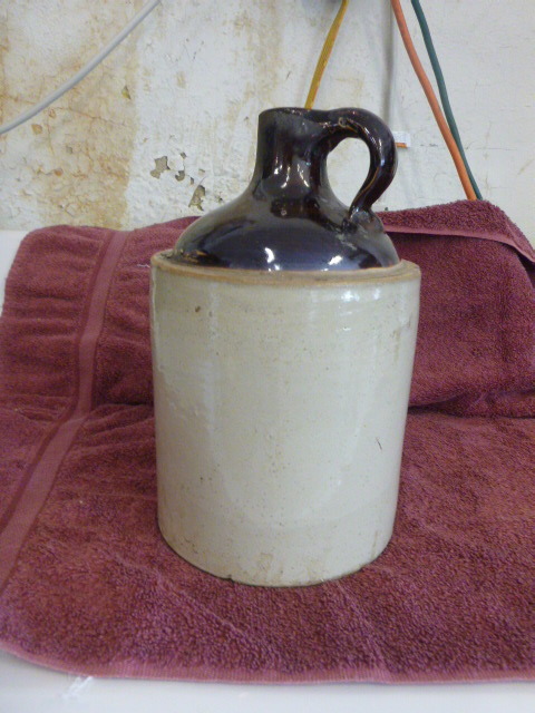 lot 92 image: Vintage Stoneware Jug