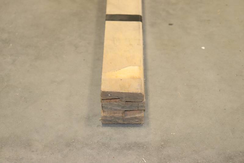 lot 21 image: Wainscoat Cap 42 Linear Feet