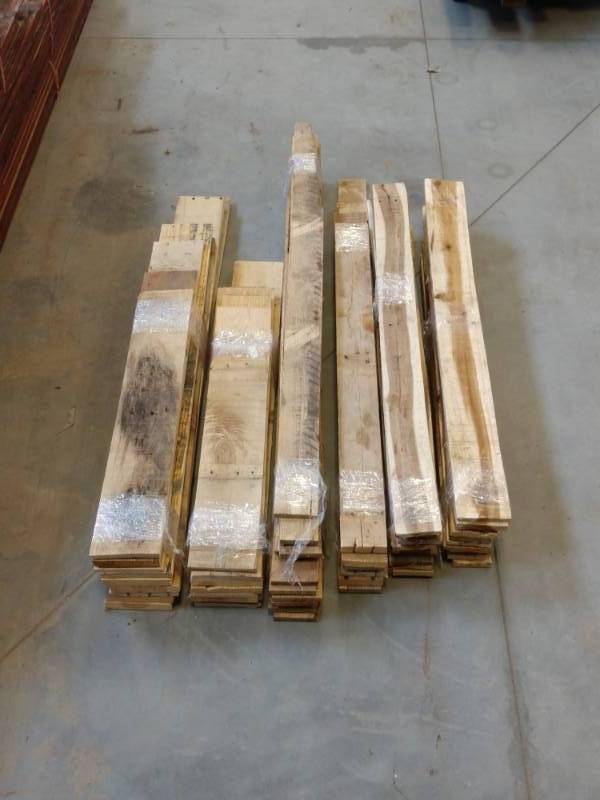 lot 28 image: Pallet Wood. Misc Sizes
