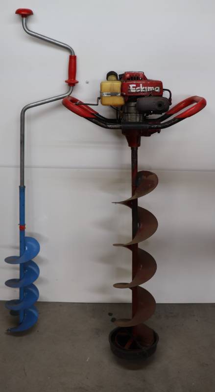 lot 45 image: Eskimo Ice Auger & Hand Auger