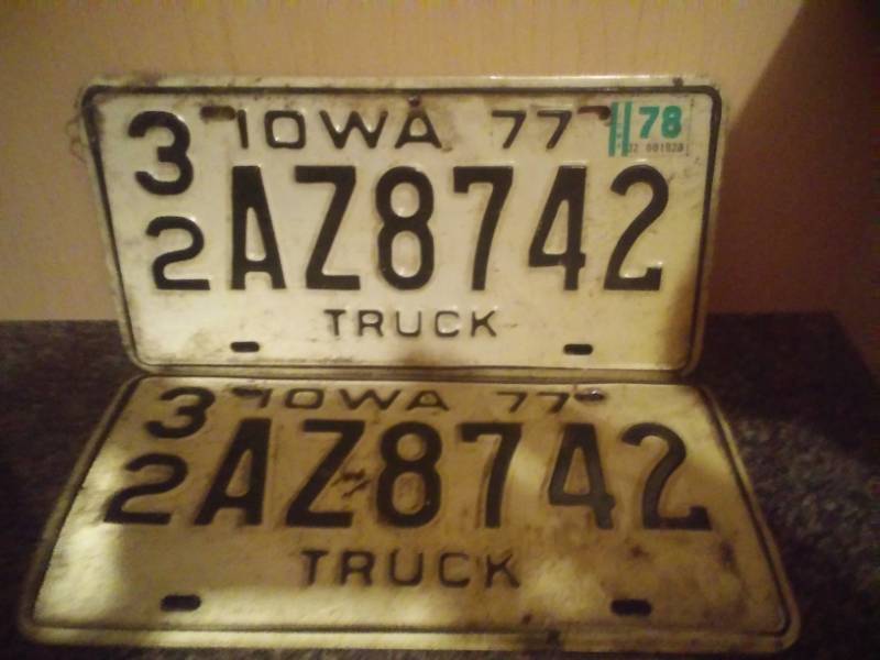 lot 14 image: 2 matching Iowa truck license plates 1977.