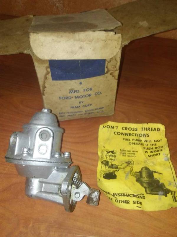 lot 190 image: NOS Ford V-8 Fuel pump AC