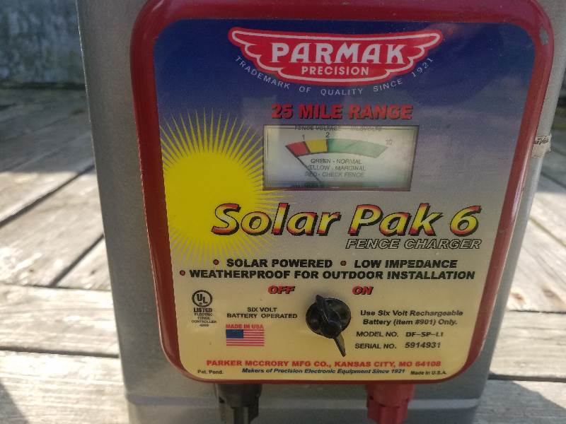 lot 32 image: Solar Electric Fence Controller