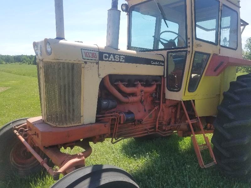 lot 1 image: 1969 Case Tractor