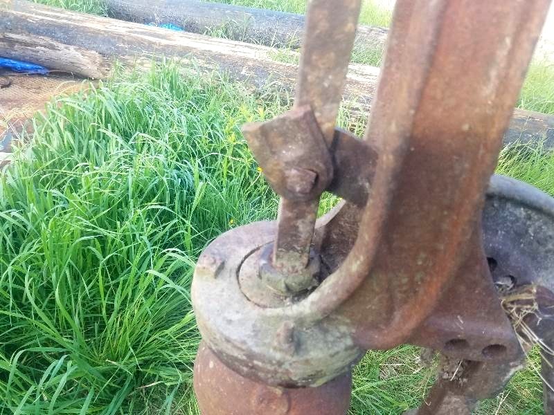 lot 8 image: Well Pump