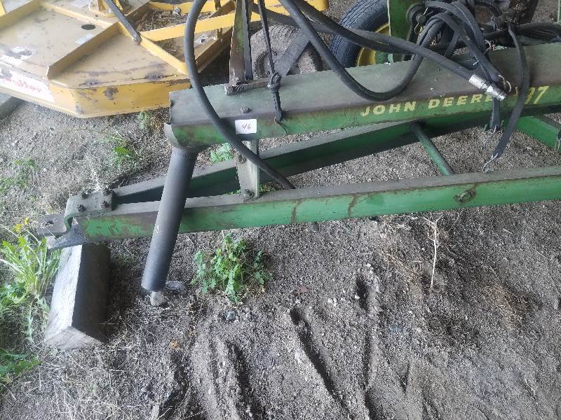lot 46 image: John Deere Sickle Mower