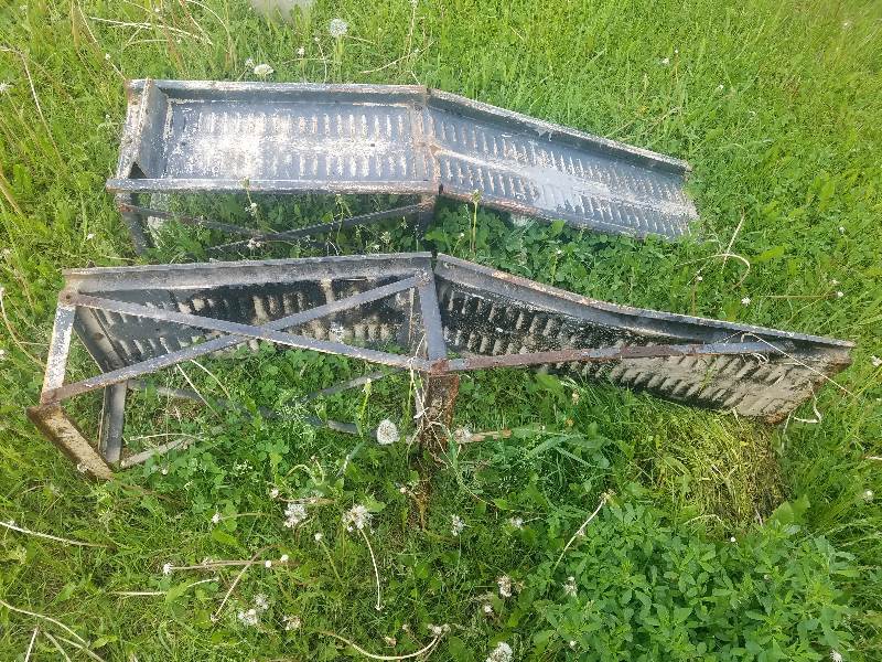 lot 57 image: Car Ramps
