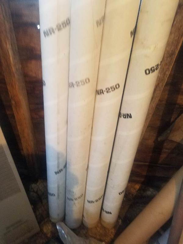 lot 65 image: Packaging or Storage Tubes