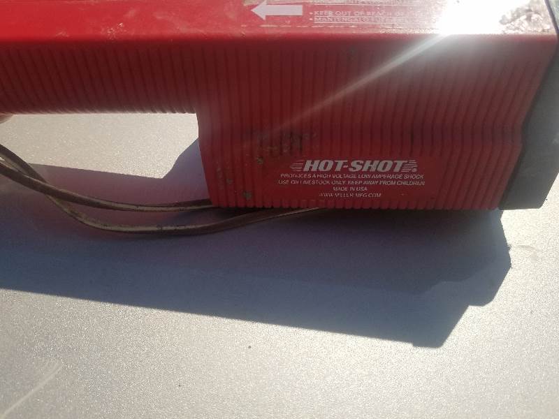 lot 85 image: Cattle Prod