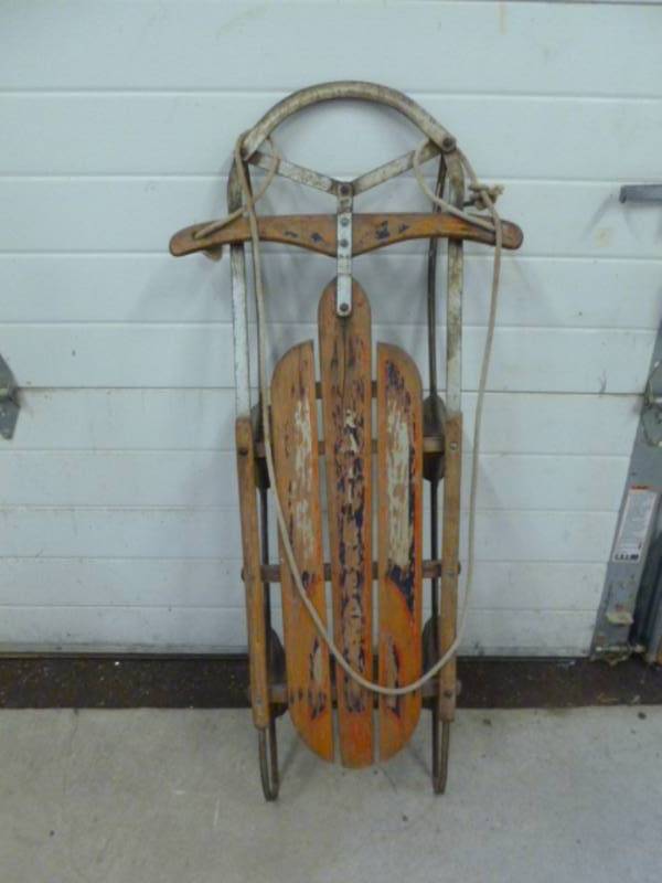 Vintage Runner Sled