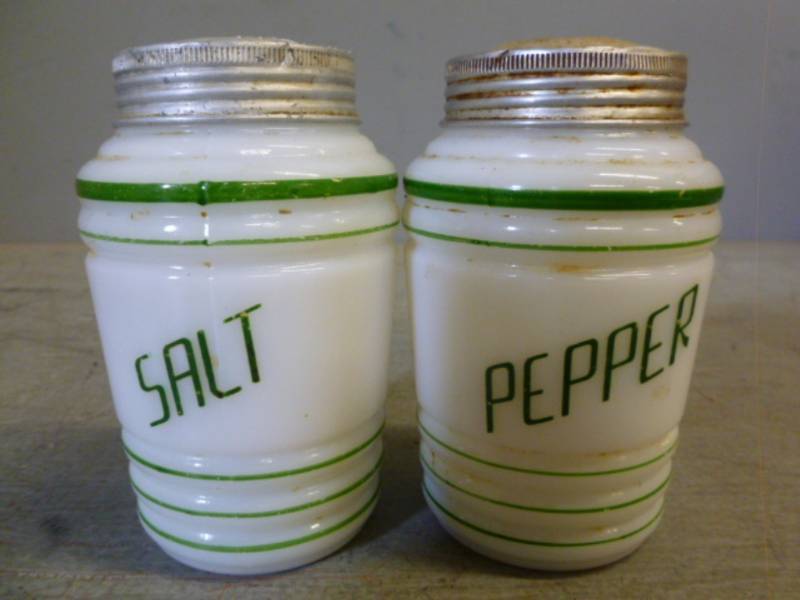 Vintage Salt And Pepper Set