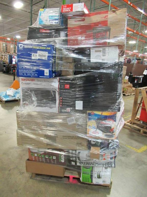 lot 101 image: WHOLESALE MIXED PALLET OF RETURNS - SMALL HOUSEWARES AND TOOLS