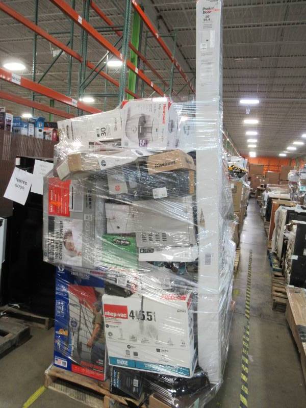 lot 102 image: WHOLESALE MIXED PALLET OF RETURNS - SMALL HOUSEWARES AND TOOLS