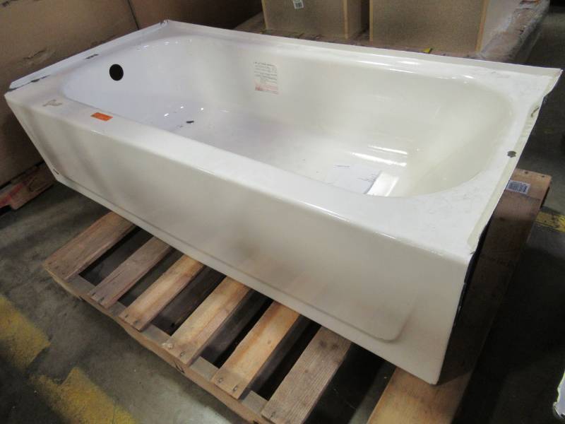 lot 140 image: Bootz Cast Iron Left Drain - 60 X 30 X 14 - Enamel damage on Left and Right Hand Sides.