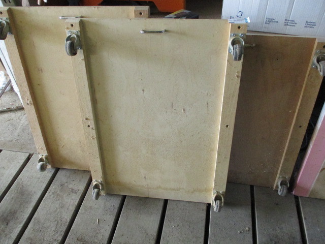 lot 36 image: Utility Shop Carts