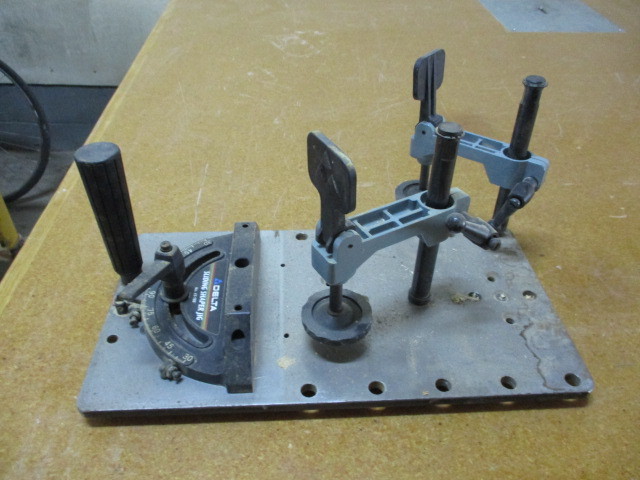 lot 46 image: Delta Shaper Jig