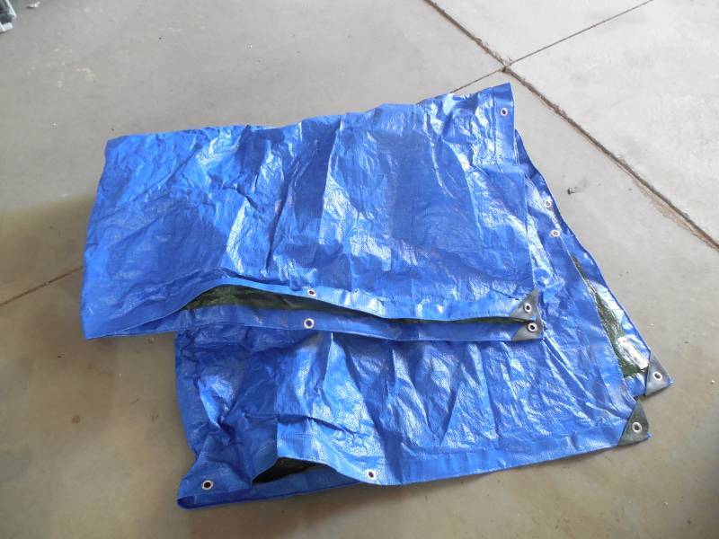 lot 26 image: 8 x 10 Blue Tarp