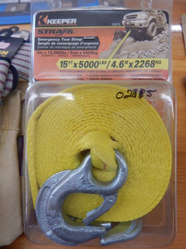 lot 30 image: Lot of Tow Straps and Gloves