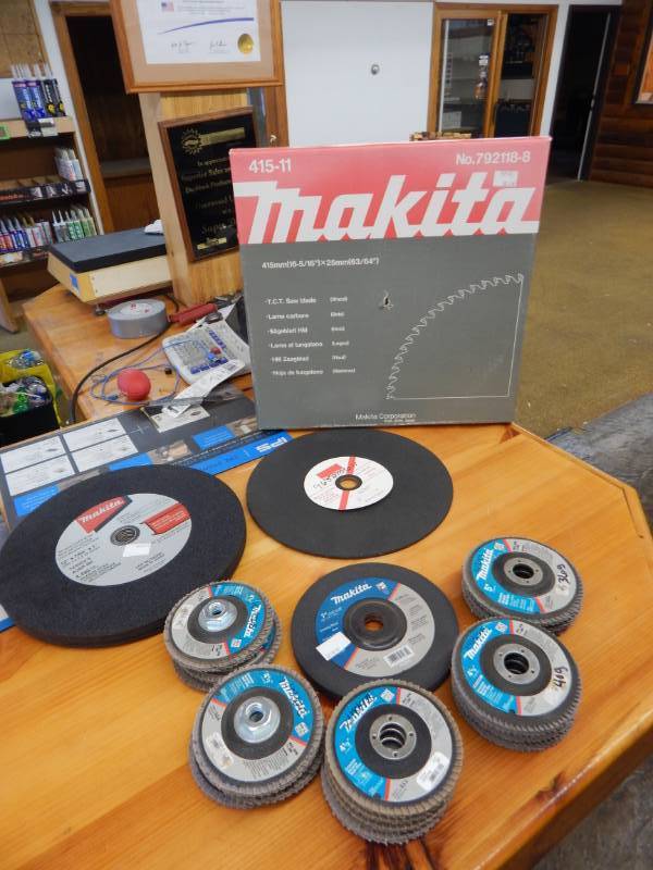 lot 52 image: Lot of Makita Blades and Wheels