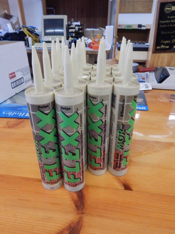 lot 71 image: Sashco Mor-Flexx Mortar and Stucco Repair Sealant