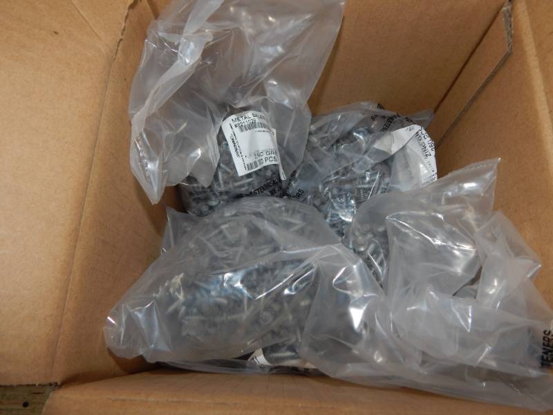 lot 156 image: Neoprene Washer screws Zinc Gray color, various lengths